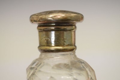 Lot 85 - George V silver three-piece vanity set