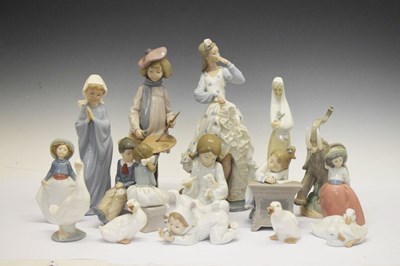 Lot 311 - Nao - Quantity of boxed porcelain figures