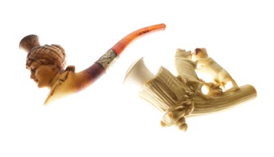 Lot 194 - Two cased meerschaum pipes
