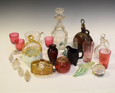 Lot 332 - Quantity of assorted glassware