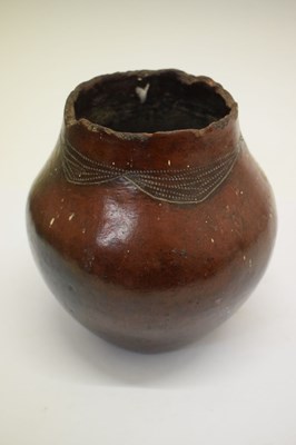 Lot 252 - Sotho pot, chicken head pot, terracotta vessel