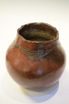 Lot 252 - Sotho pot, chicken head pot, terracotta vessel