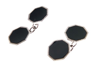 Lot 62 - Pair of black onyx set cufflinks