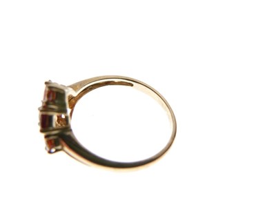 Lot 38 - 9ct gold dress ring set citrine-coloured stones