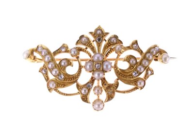Lot 46 - Rose diamond and split pearl brooch