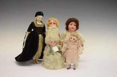 Lot 200 - Small collection of bisque head dolls, etc