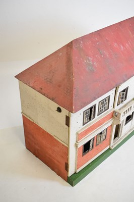 Lot 387 - Large Art Deco dolls house