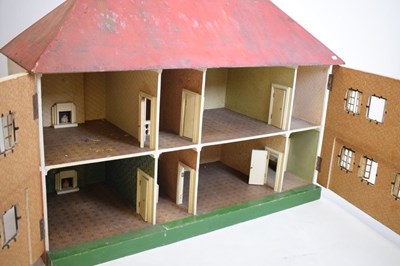 Lot 387 - Large Art Deco dolls house