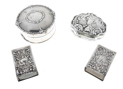 Lot 250 - Five items of assorted silver