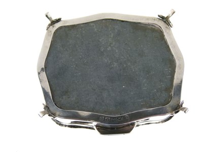Lot 124 - George V silver and tortoiseshell box