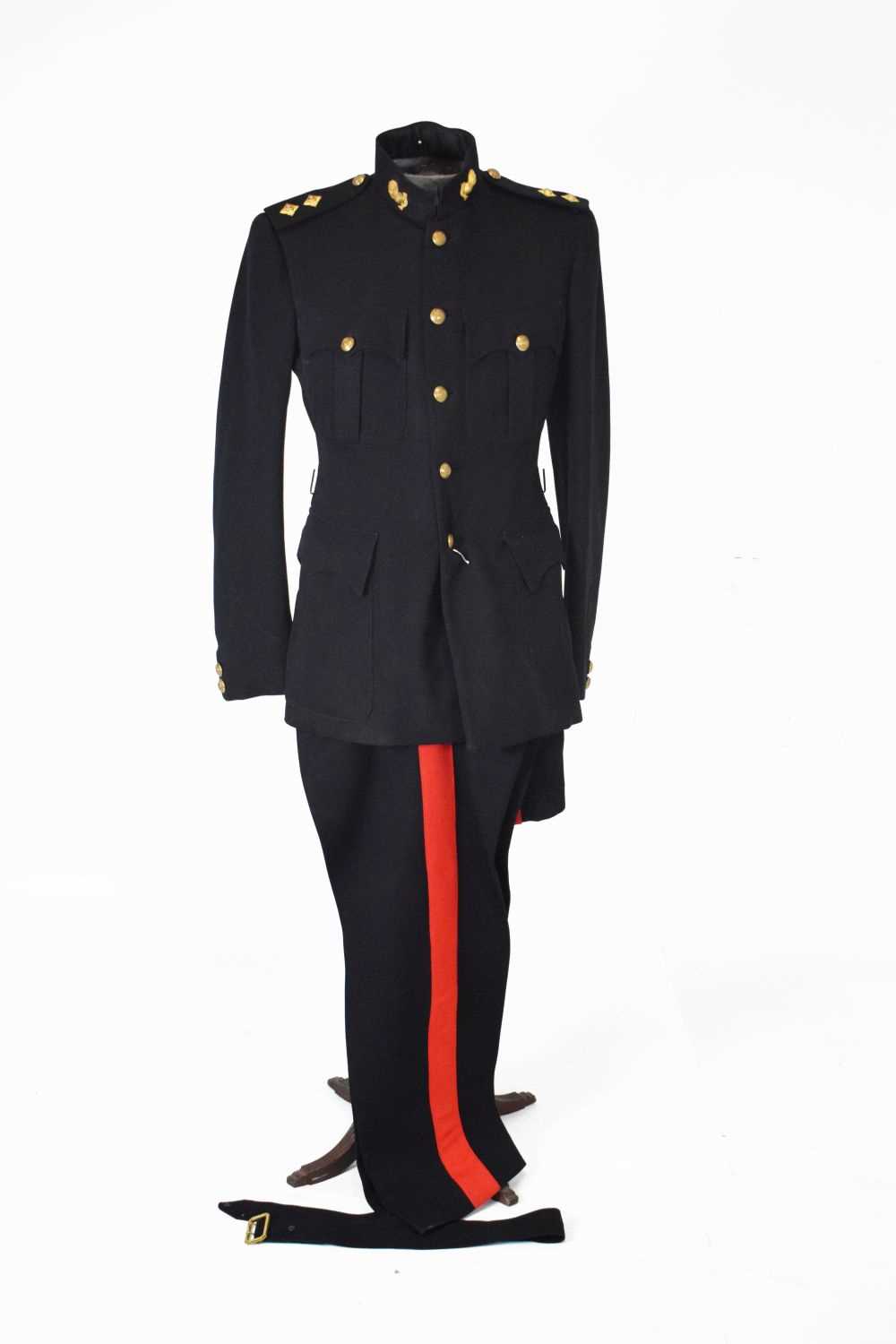 Lot 351 - Royal Engineers dress uniform