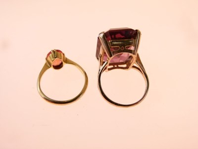 Lot 23 - Two gem-set rings