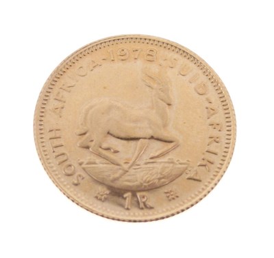 Lot 193 - South Africa gold one rand coin