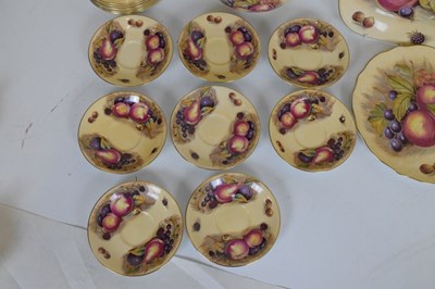 Lot 342 - Large quantity of Aynsley 'Orchard Gold'