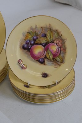 Lot 342 - Large quantity of Aynsley 'Orchard Gold'