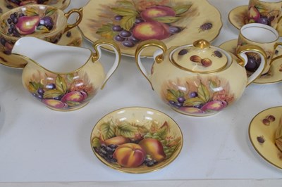 Lot 342 - Large quantity of Aynsley 'Orchard Gold'