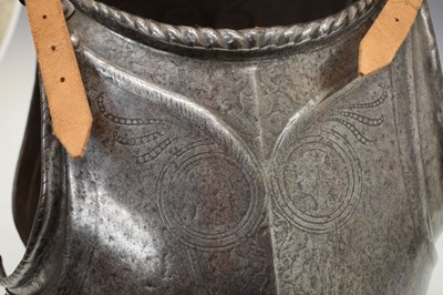Lot 480 - Late 16th Century front and back plate