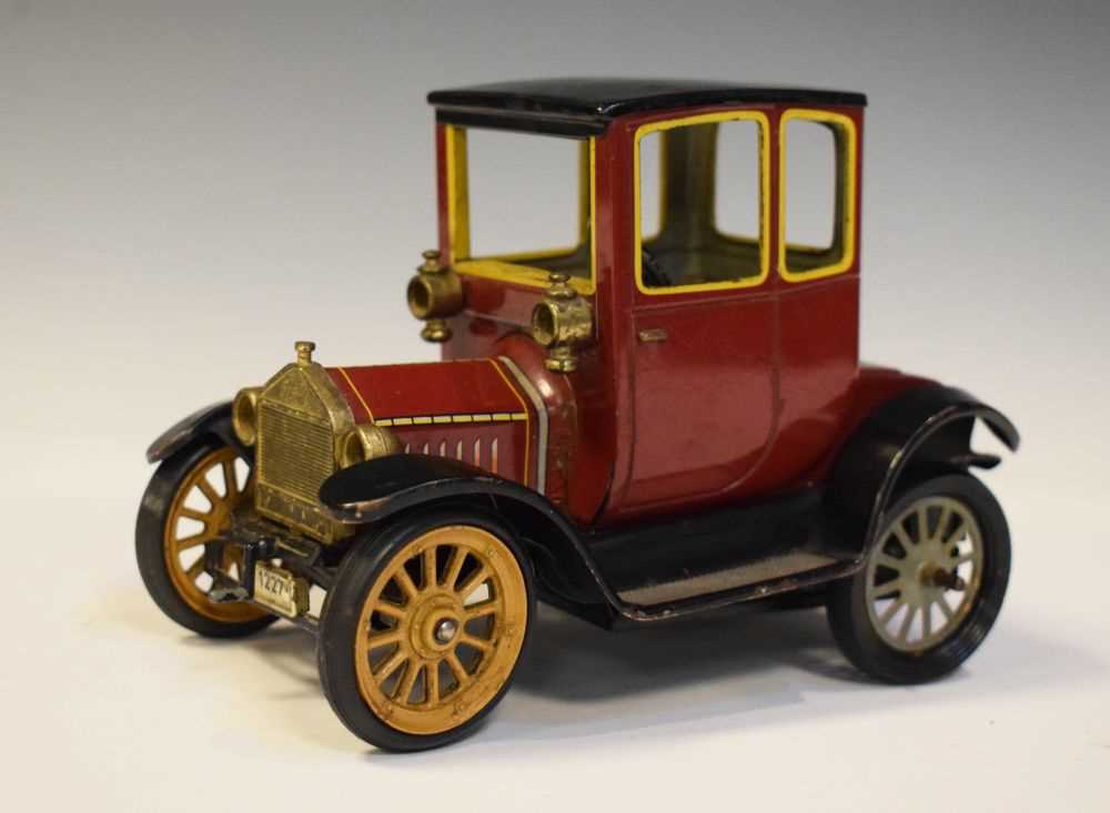 Lot 500 - Schuco clockwork 1227 ‘Ford Coupe T 1417’