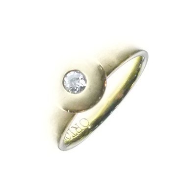 Lot 2 - 18ct gold single stone diamond ring