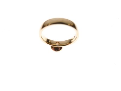 Lot 2 - 18ct gold single stone diamond ring