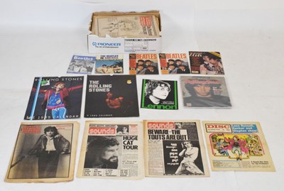 Lot 297 - Quantity of 1970s New Musical Express, and other magazines