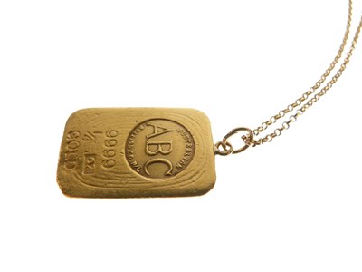Lot 102 - ¼ oz fine gold Australian Bullion Co pendant