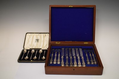 Lot 252 - Victorian cased set of twelve silver fruit knives and forks and set of six teaspoons