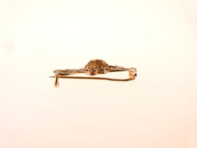 Lot 33 - Citrine and seed pearl brooch, circa 1900