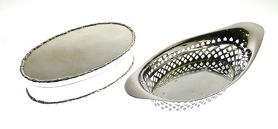 Lot 262 - Oval silver dressing table box and oval pierced dish