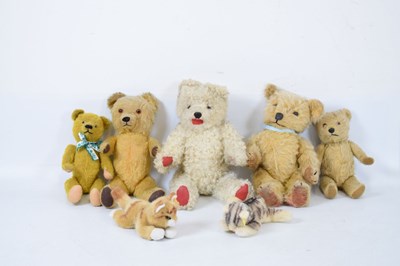 Lot 406 - Quantity of mainly golden mohair teddy bears and Steiff kitten