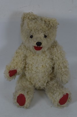 Lot 406 - Quantity of mainly golden mohair teddy bears and Steiff kitten