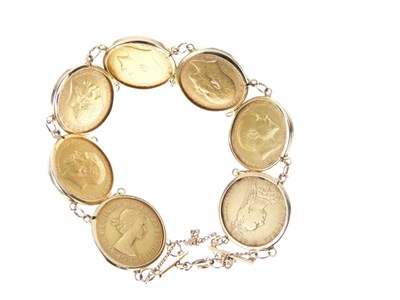 Lot 34 - Bracelet composed of seven sovereigns