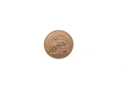 Lot 163 - George V gold sovereign, 1914