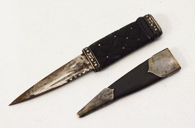 Lot 467 - Scottish interest - Sgian Dubh dagger