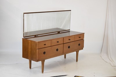 Lot 670 - Avalon-type mirror back dressing table