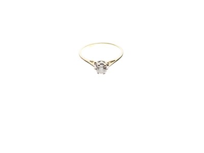Lot 2 - 9ct gold solitaire diamond ring, 1.6g approx gross