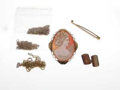 Lot 160 - Small quantity of jewellery comprising cameo brooch