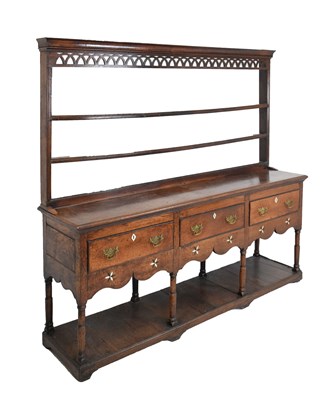 Lot 551 - Oak pot-board dresser