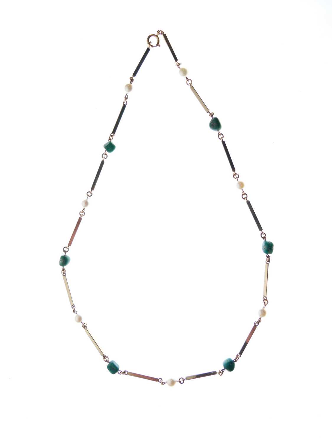 Lot 42 - 9ct gold, pearl and green stone necklace