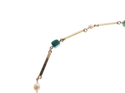 Lot 73 - 9ct gold, pearl and green stone necklace