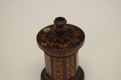 Lot 193 - Tunbridge ware thread/string box