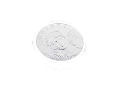 Lot 119 - United States of America, 20th Anniversary American Eagle $100 1oz Platinum Proof Coin, 2017