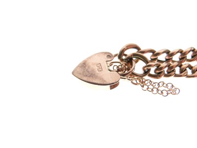 Lot 113 - Yellow metal hollow curb link bracelet