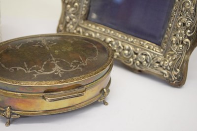 Lot 94 - George V silver and tortoiseshell trinket box