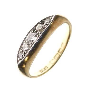 Lot 7 - 18ct gold five-stone diamond ring, 4.5g gross approx