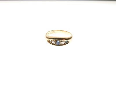 Lot 17 - 18ct gold five stone ring