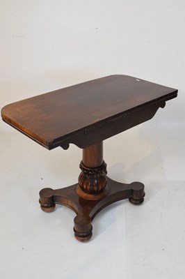 Lot 554 - Victorian rosewood pedestal card table