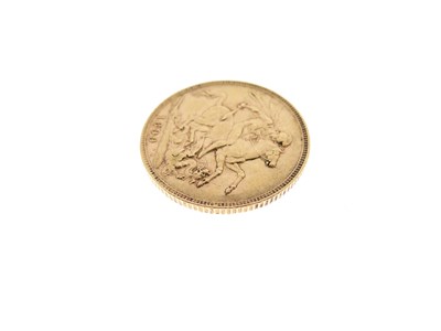 Lot 108 - Queen Victoria gold sovereign, 1899, old veiled head