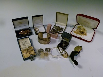 Lot 169 - Assorted silver jewellery and costume jewellery