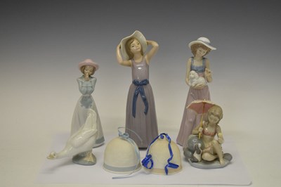 Lot 527 - Quantity of boxed Lladro and Nao porcelain figures